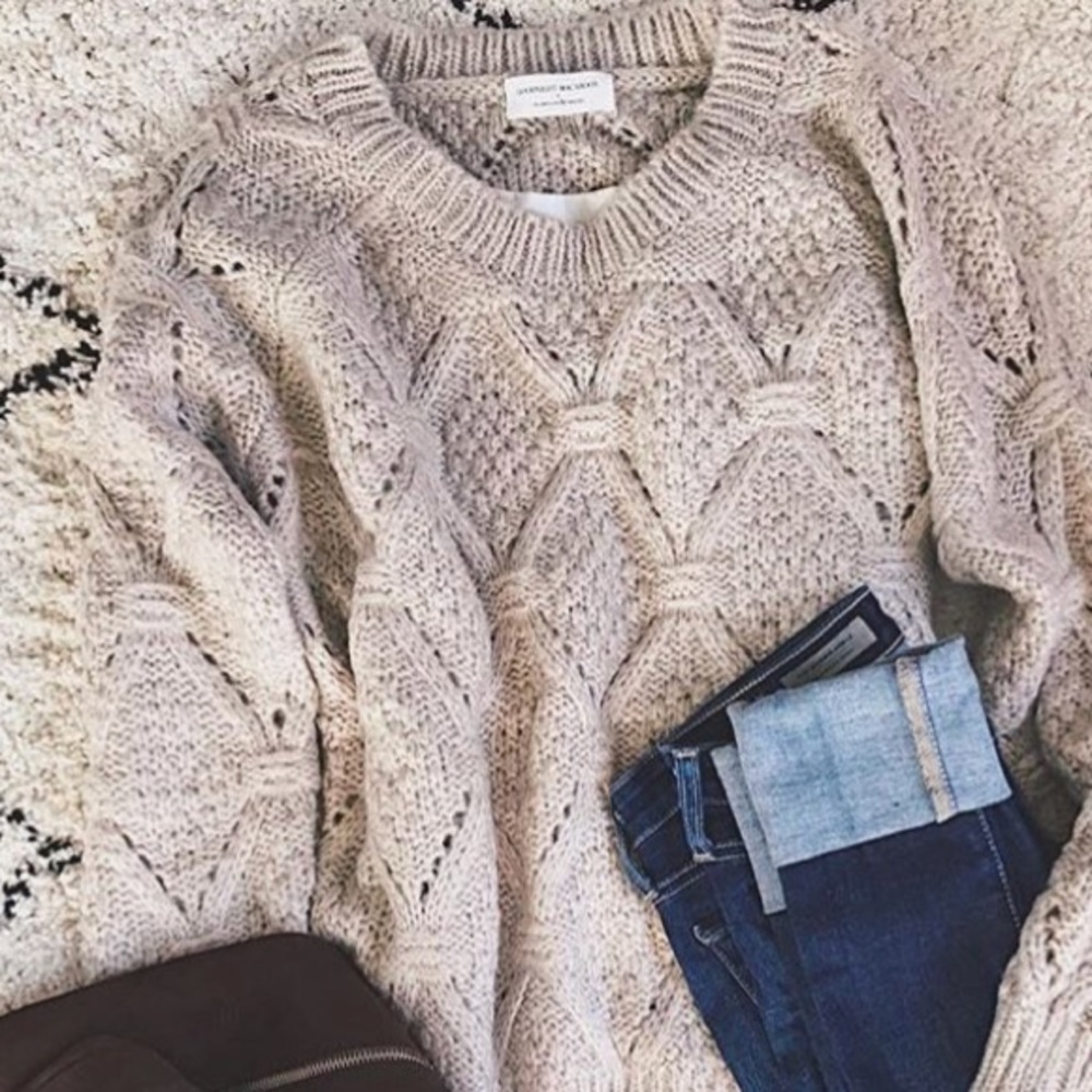 Gorgeous Oatmeal Colored Sweater NWT